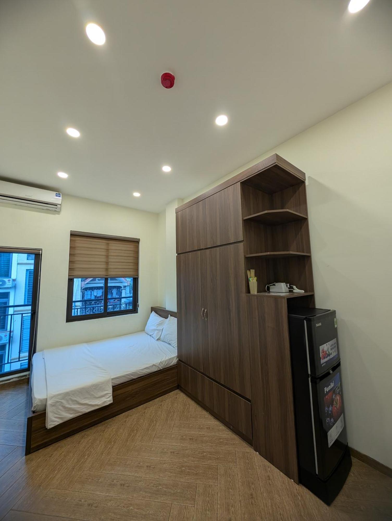 Era Apartment 158 Nguyen Khanh Toan Hanoj Exteriér fotografie